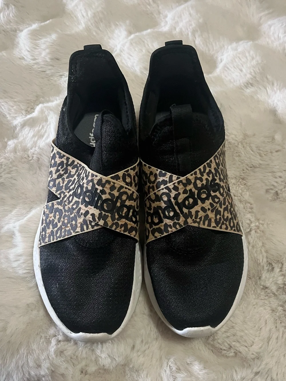 Adidas Slip-On Women’s Sneakers Leopard, Size 8.